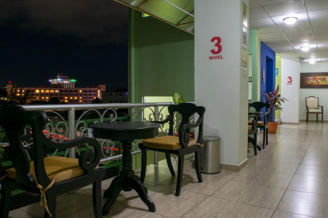 Hostal De Asturias ซานซัลวาดอร์ ภายนอก รูปภาพ